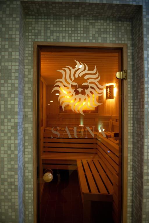 Hotel Leon & Spa Arad Exterior foto
